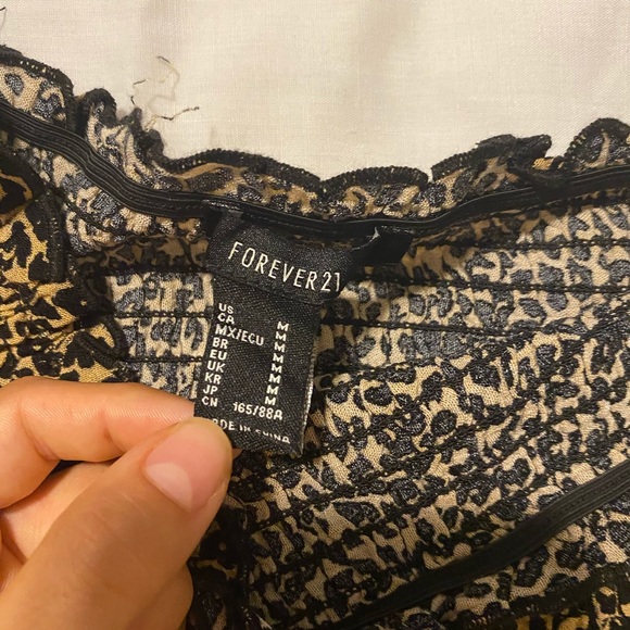 Forever 21 crop top - Picture 2 of 2